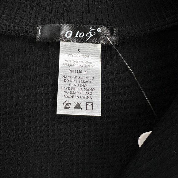 Black Seamless Half Zip Crop Top - Picture 5 of 6